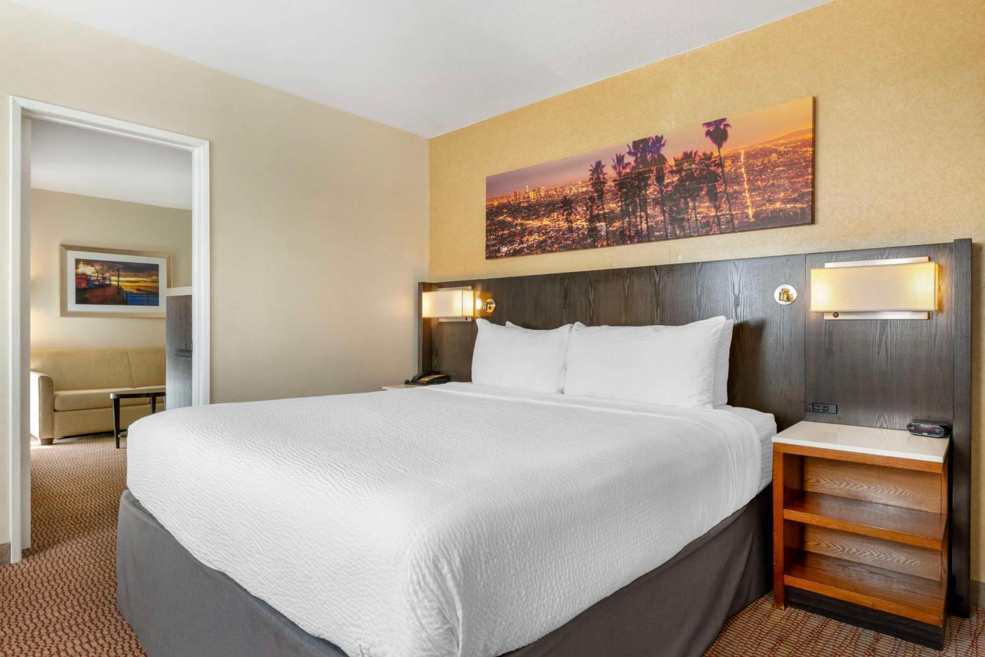 Western Royal Palace & Hotel Los Angeles